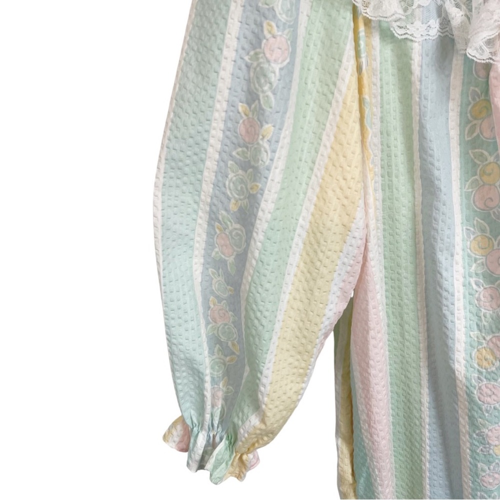Vintage Seersucker Robe M Rainbow Pastel Floral Prairie Puff Sleeve - Picture 4 of 10